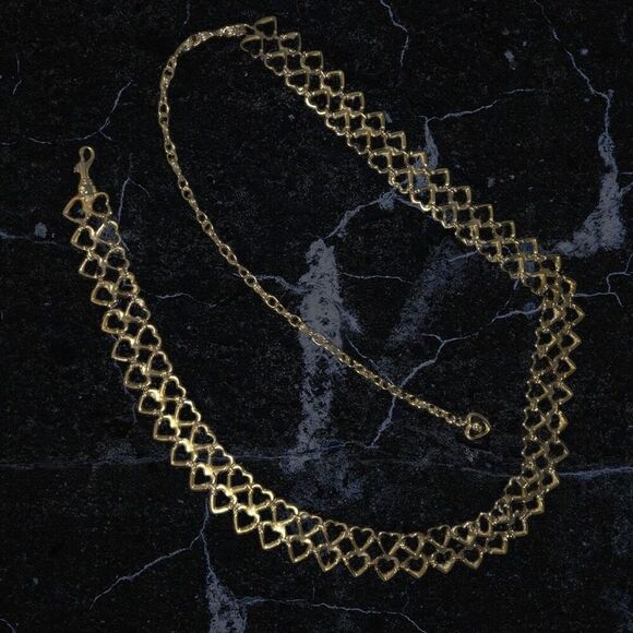 St. John Gold Heart Chain Belt Adjustable Waist Designer Accessory - Picture 3 of 5